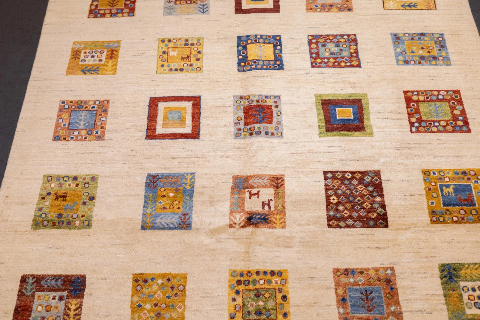 Contemporary Gabbeh Rug 4'11'' X 6'7'' - 4