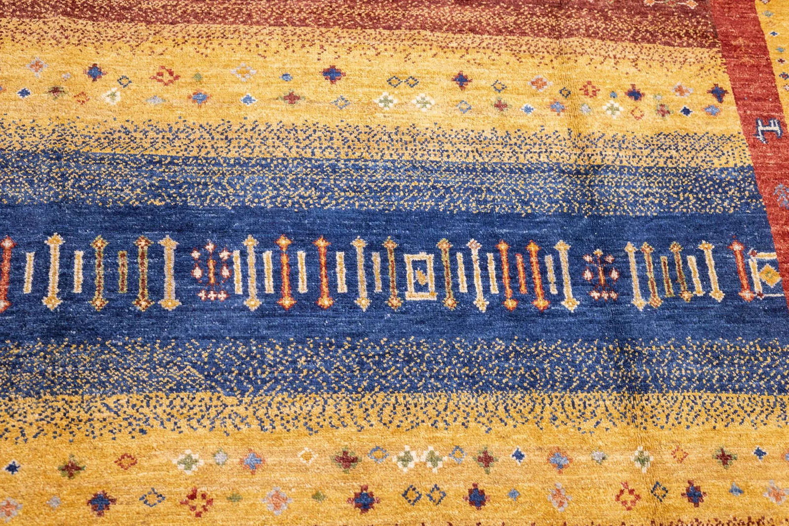 Contemporary Gabbeh Rug 6'8'' X 9'7'' - 10