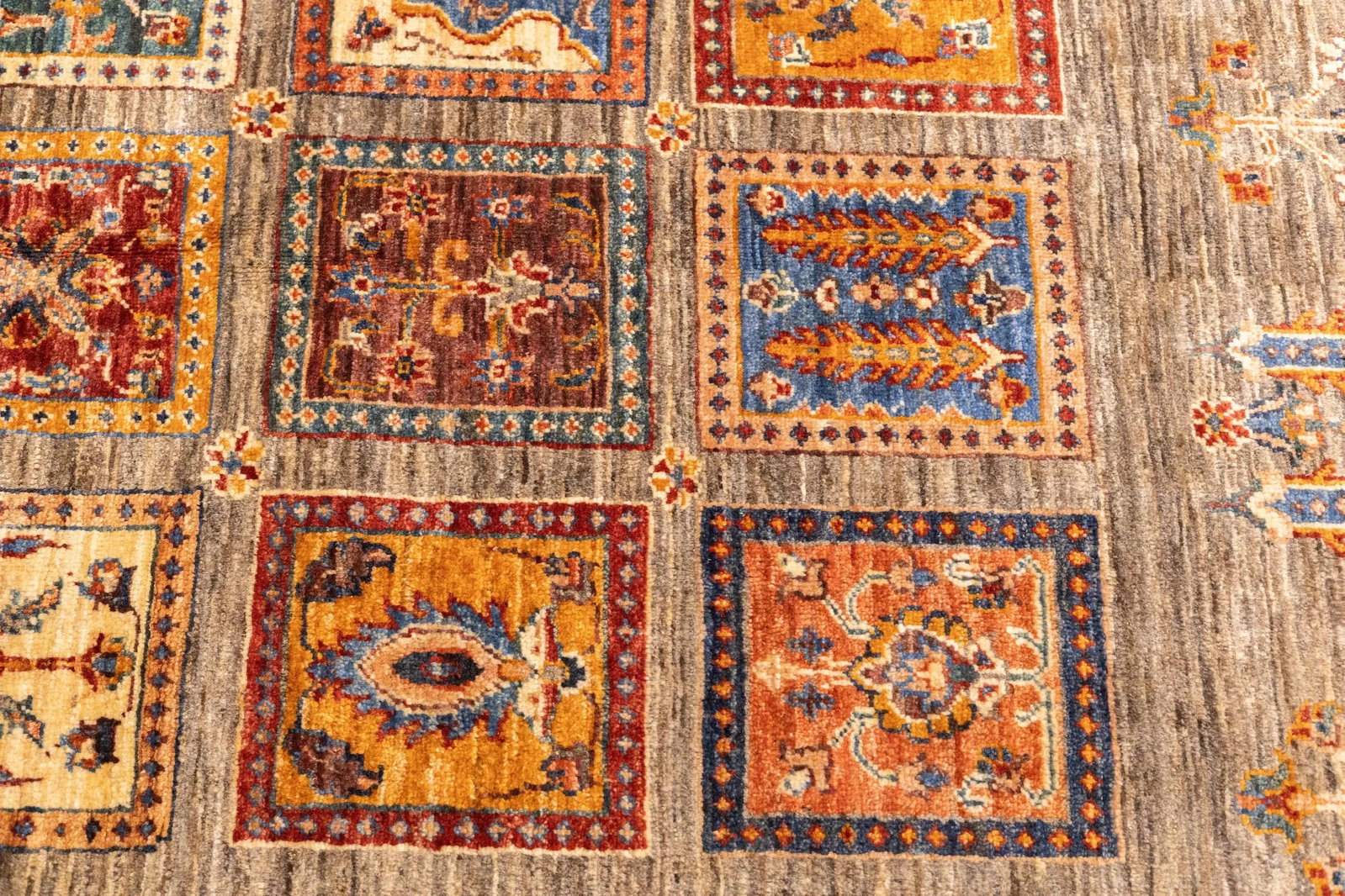 Contemporary Gabbeh Rug 6'10'' X 9'11'' - 7