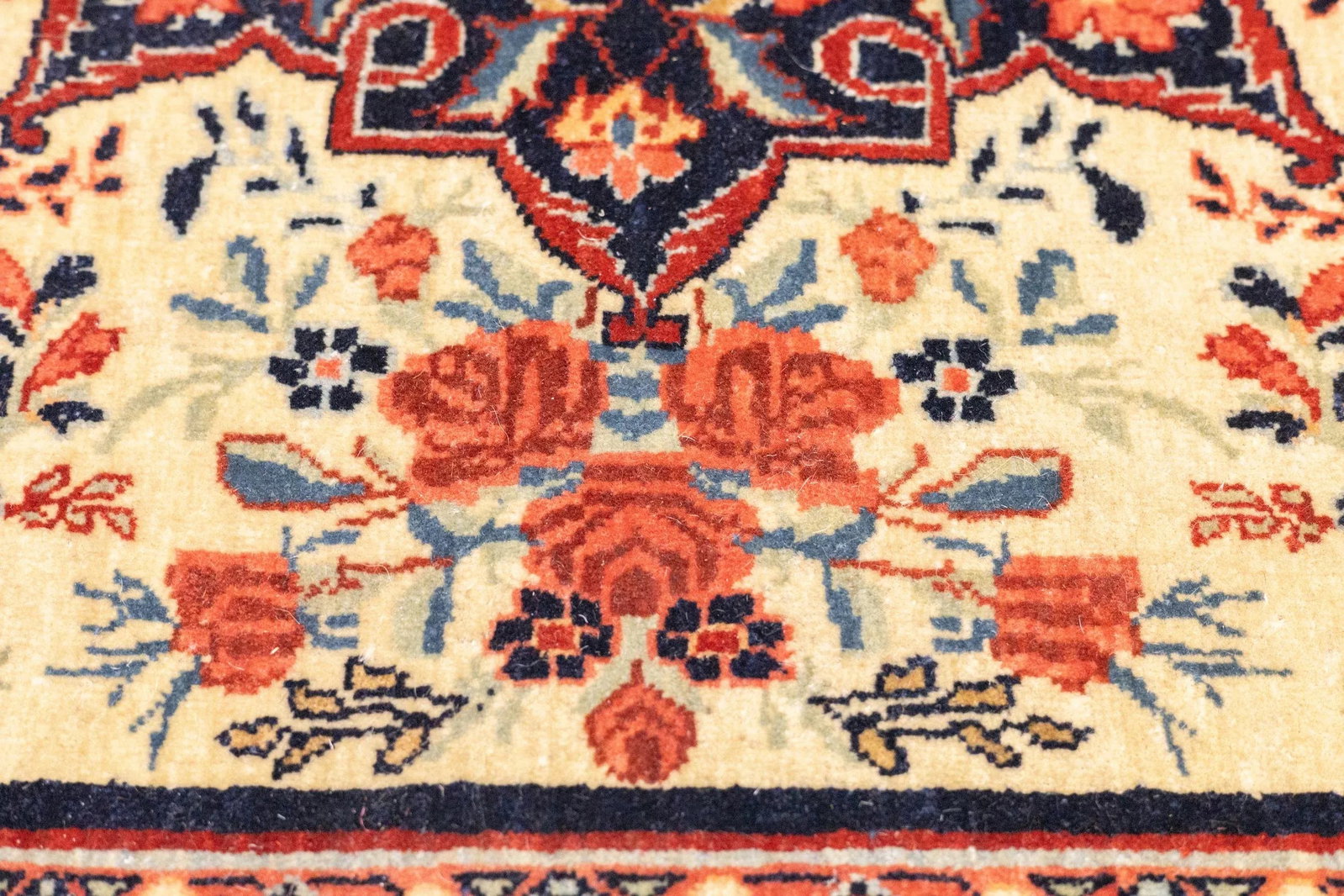 Early 20th Century Fine Antique Persian Bijar Rug 2'4'' X 2'9'' - 5