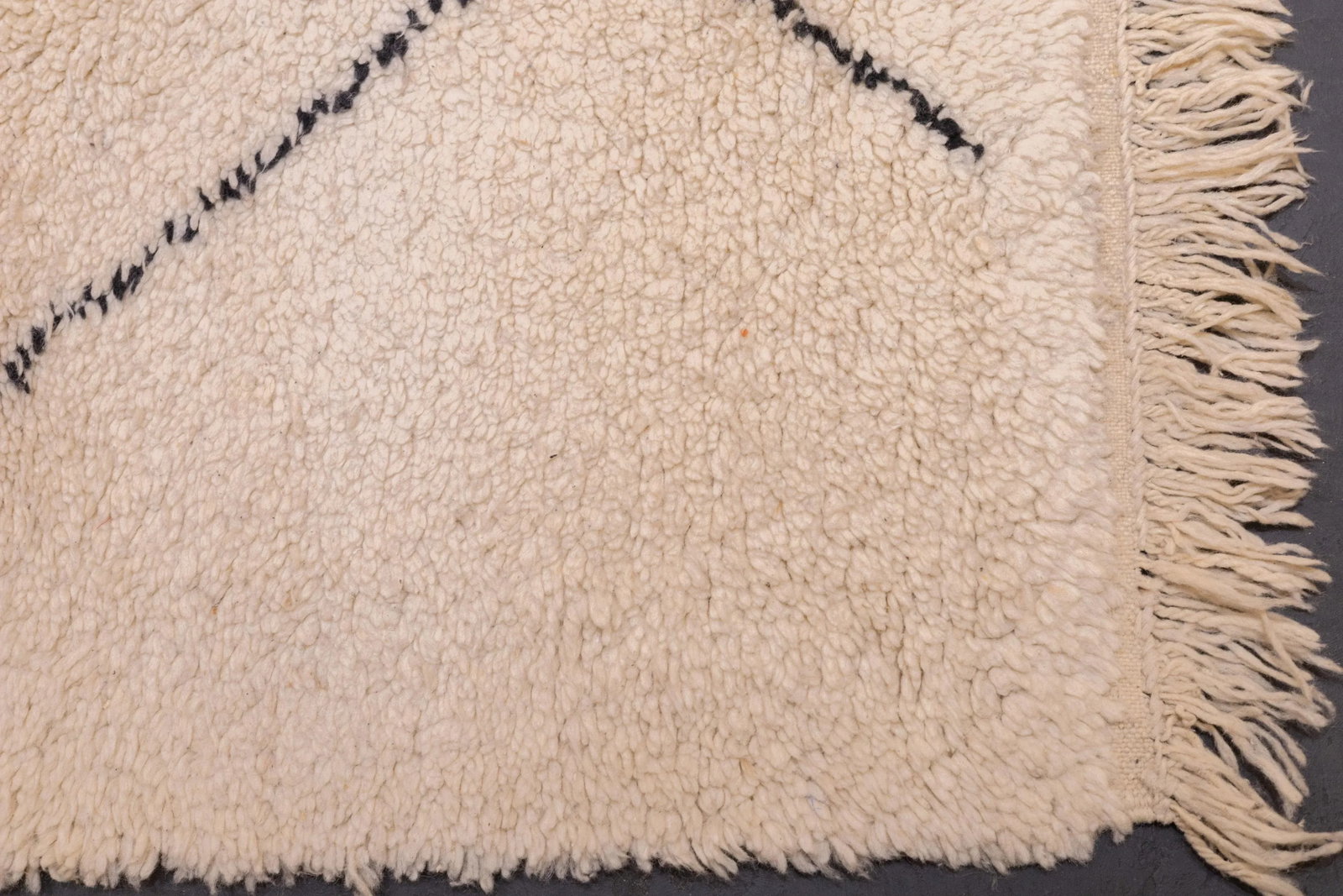 Fine Vintage Moroccan Wool Rug 5'8'' X 8'6'' - 8