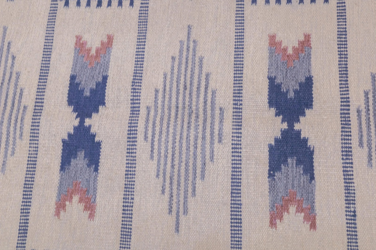 Vintage Swedish Kilim Rug 4'5'' X 6'3'' - 10