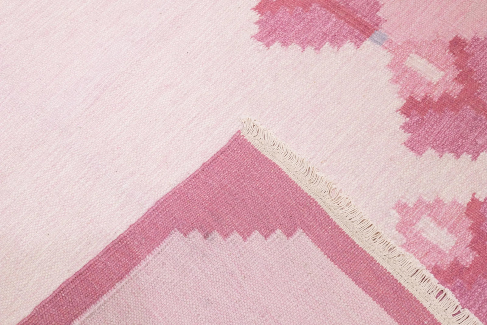 Fine Vintage Swedish Kilim Rug 4'6'' X 6'6'' - 7