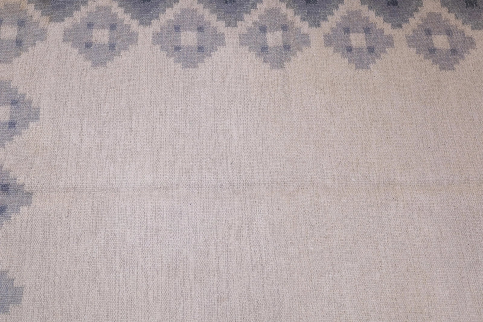 Fine Vintage Swedish Kilim Rug 4'1'' X 5'8'' - 9