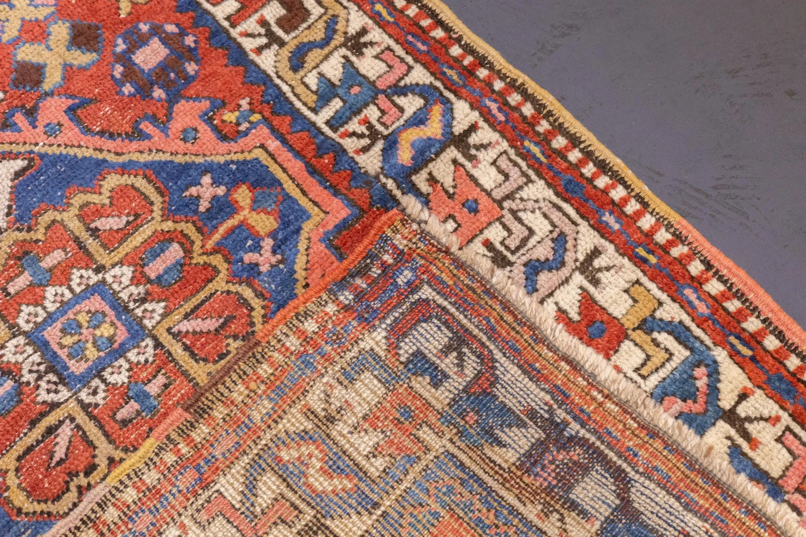 Antique Persian Heriz Rug 3'5'' X 10'1'' - 3
