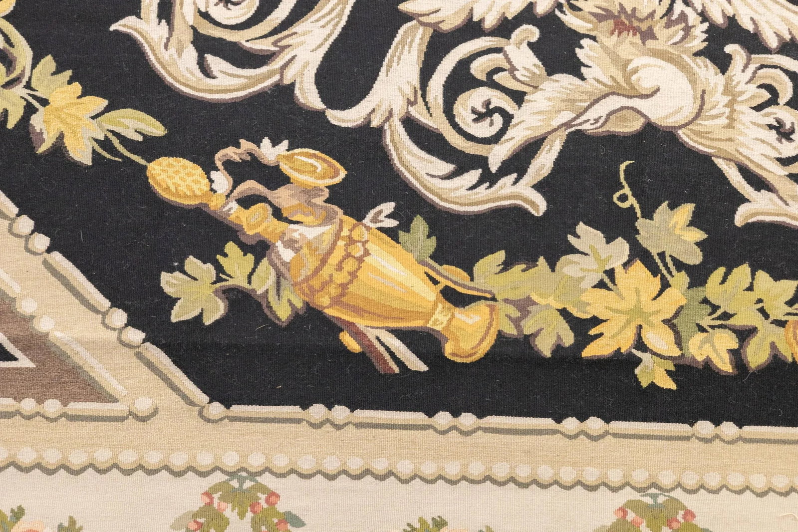 Aubusson Flat Weave Wool Rug 12'0" X 15'0" - 7