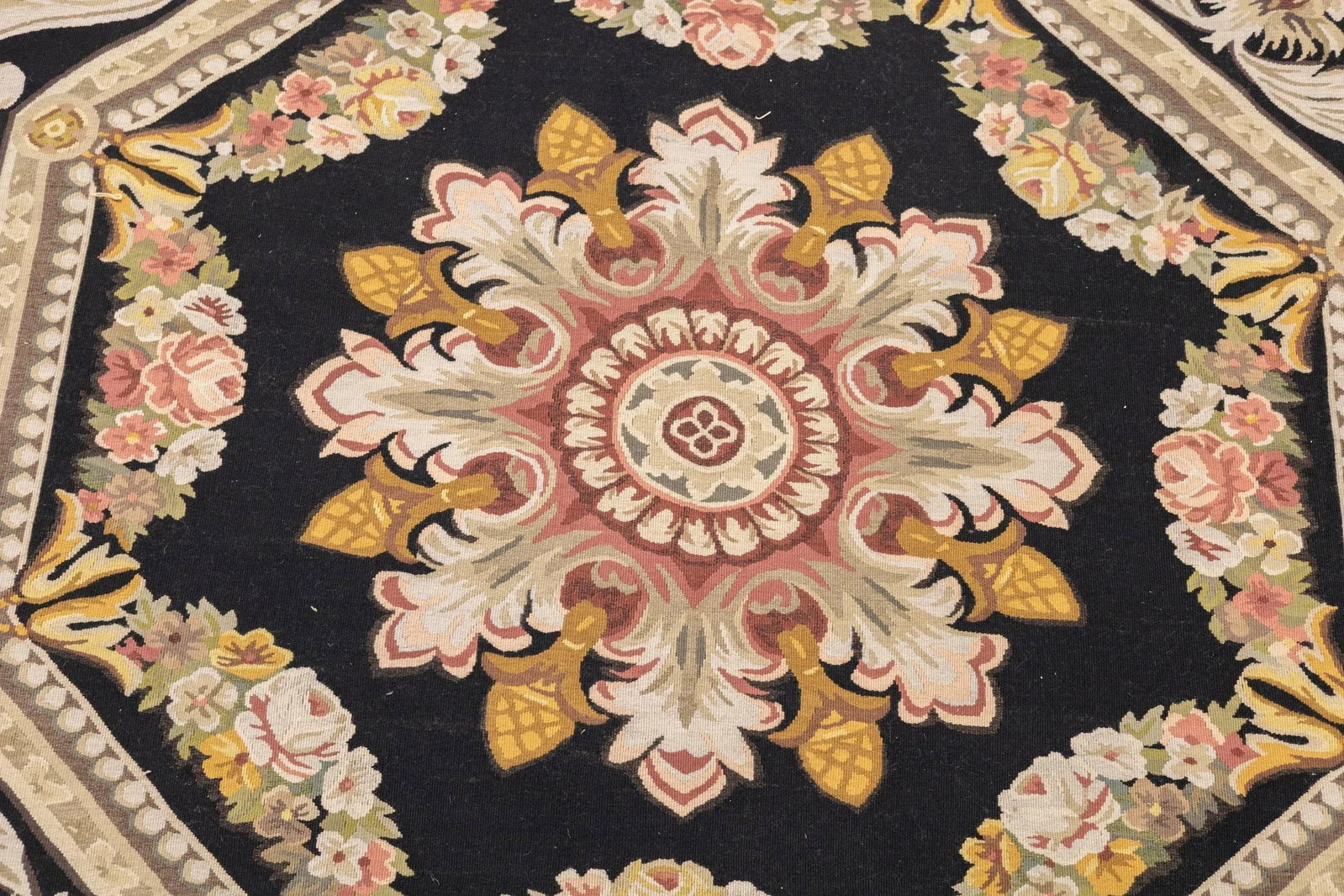 Aubusson Flat Weave Wool Rug 12'0" X 15'0" - 8