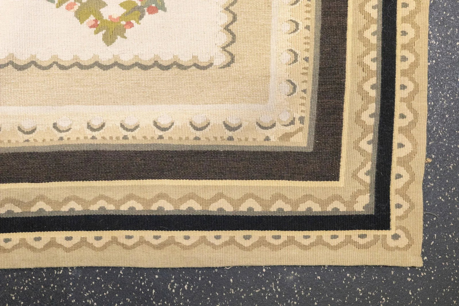 Aubusson Flat Weave Wool Rug 12'0" X 15'0" - 9