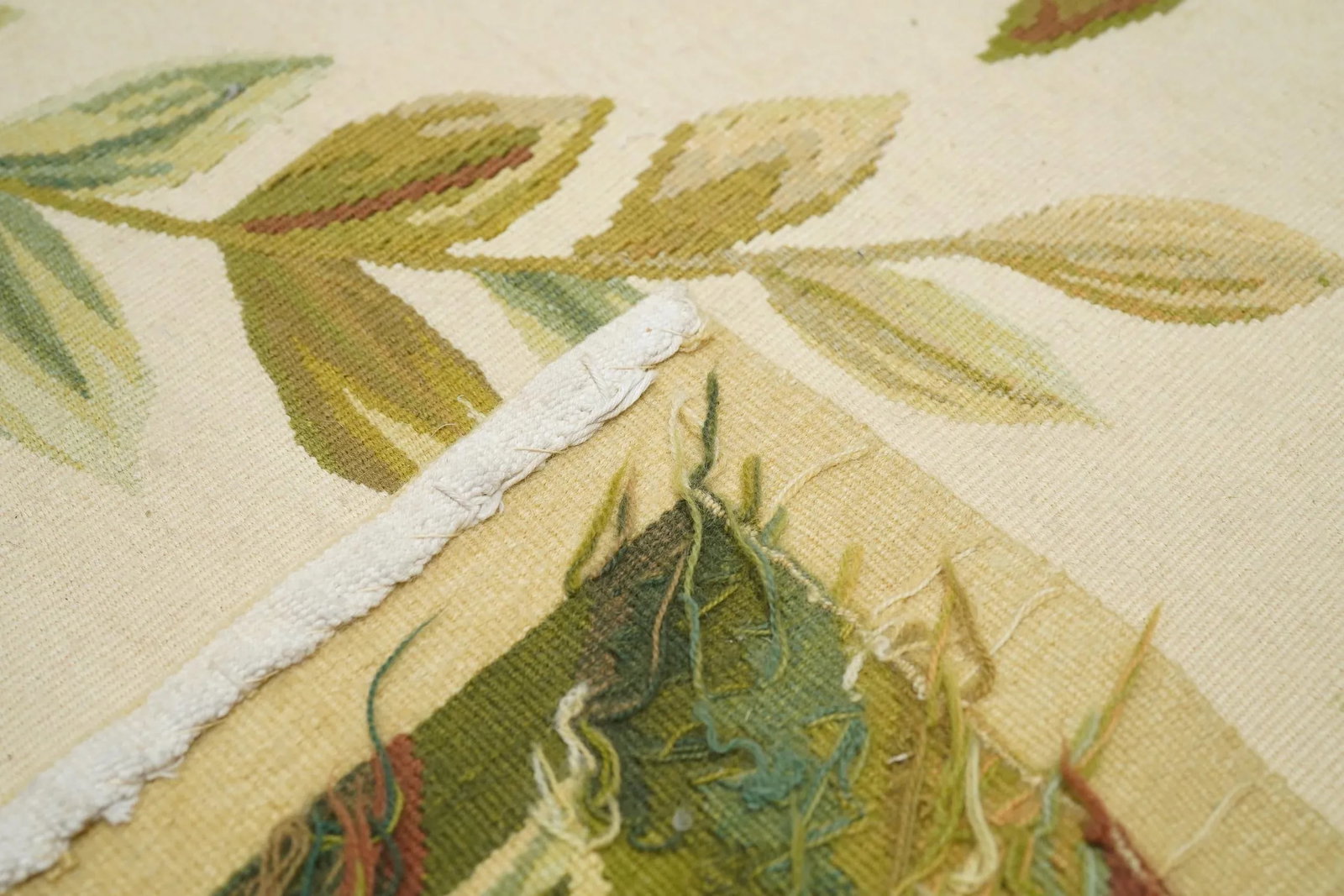 Aubusson Flat Weave Wool Rug 12'0" X 15'0" - 9