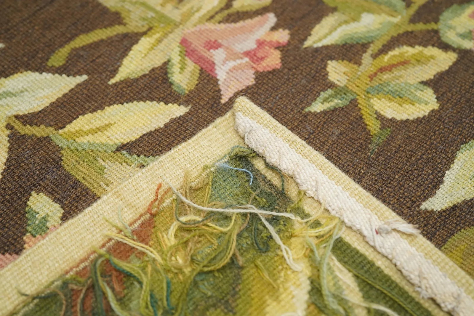 Aubusson Flat Weave Wool Rug 6'0" X 9'0" - 4
