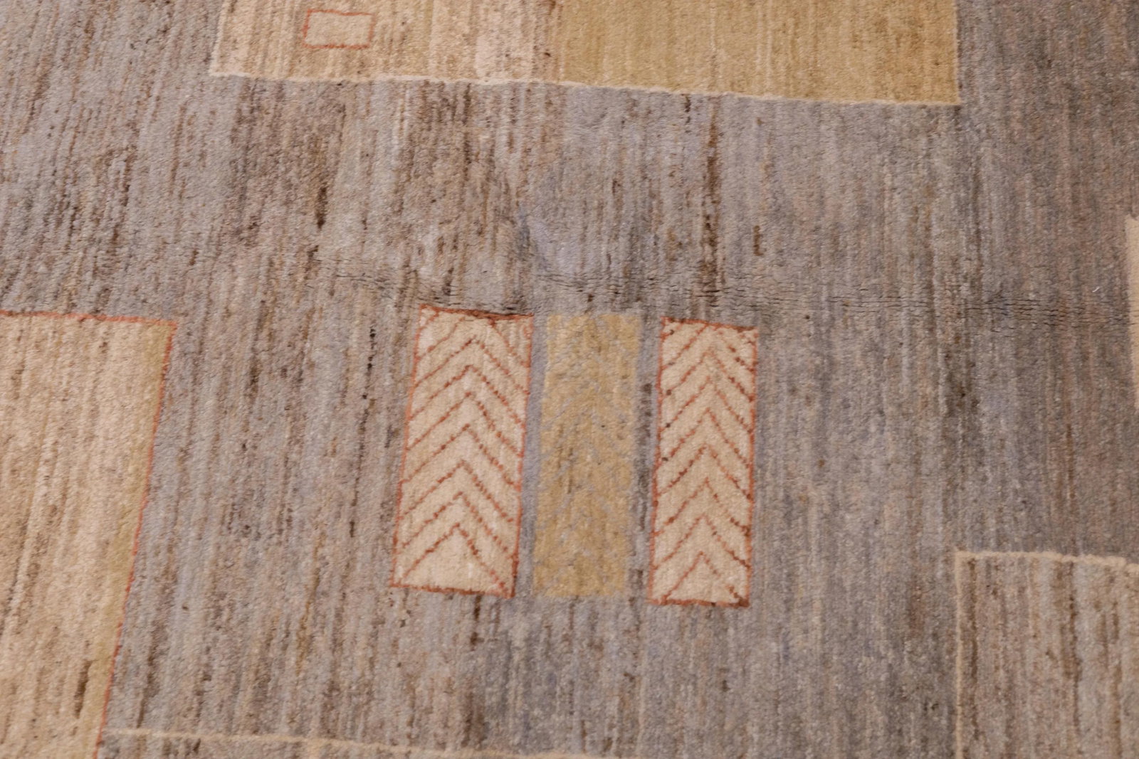 Contemporary Gabbeh Rug 4'10'' X 6'6'' - 9