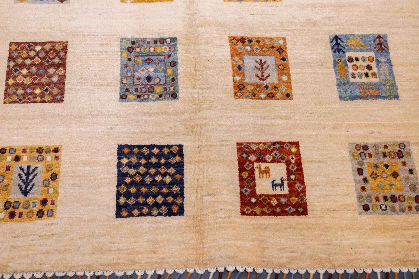 Contemporary Gabbeh Rug 3'11'' X 6'2'' - 10