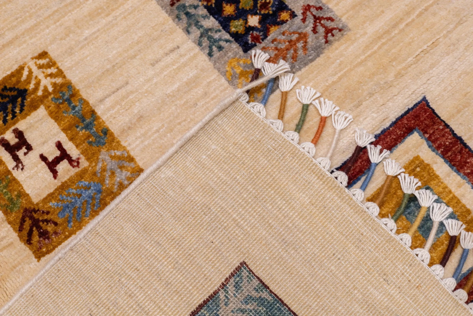 Contemporary Gabbeh Rug 3'11'' X 6'2'' - 7
