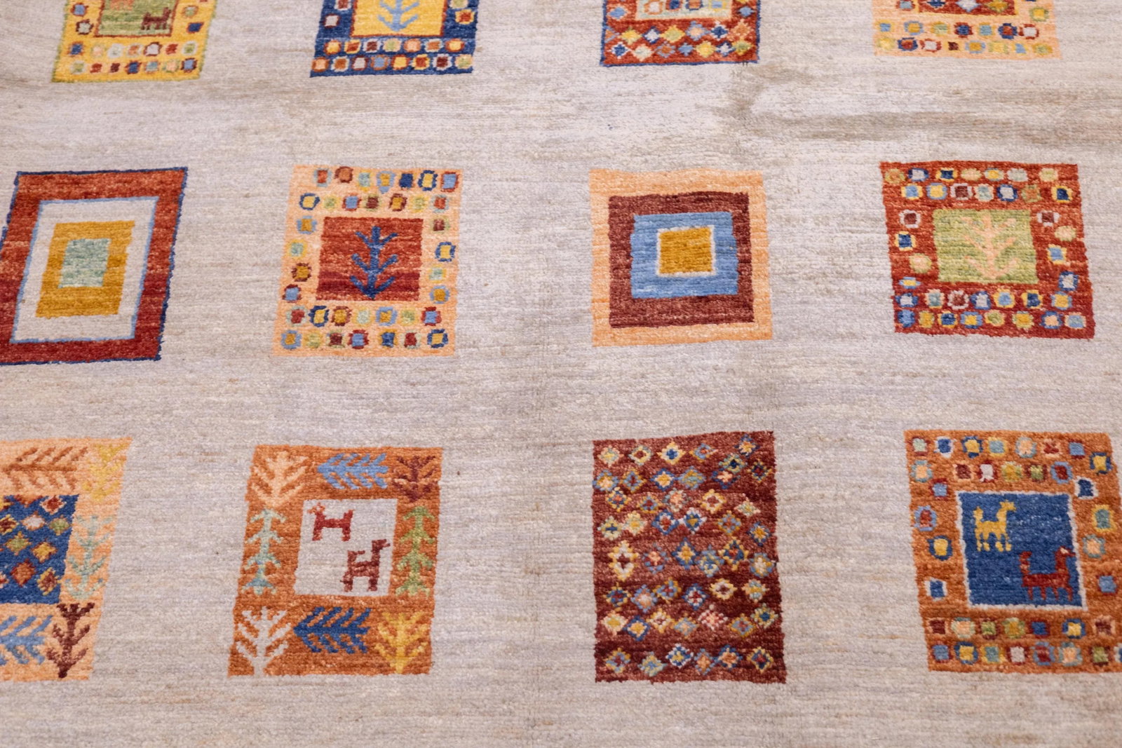 Contemporary Gabbeh Rug 3'11'' X 6'3'' - 10