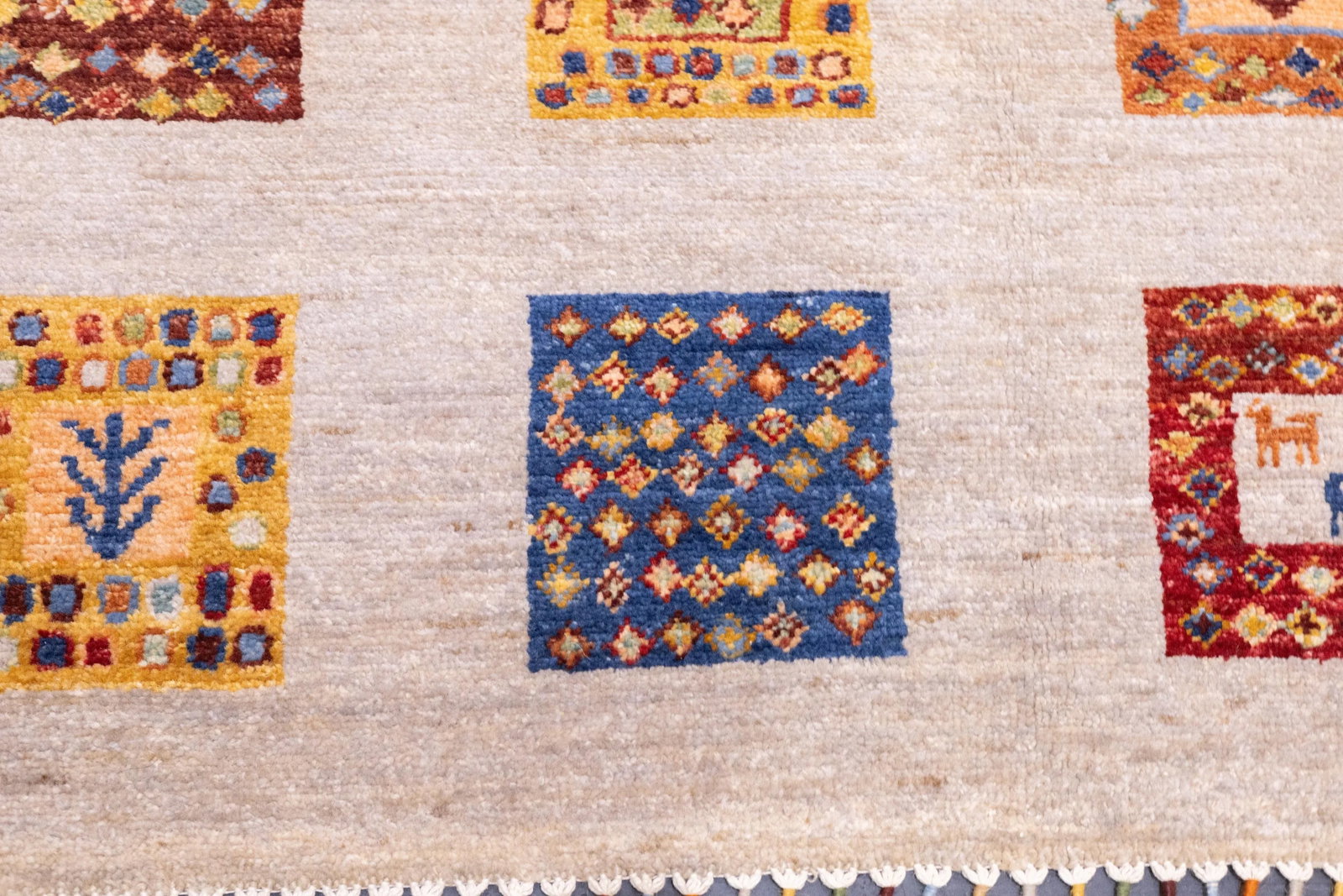 Contemporary Gabbeh Rug 3'11'' X 6'3'' - 8