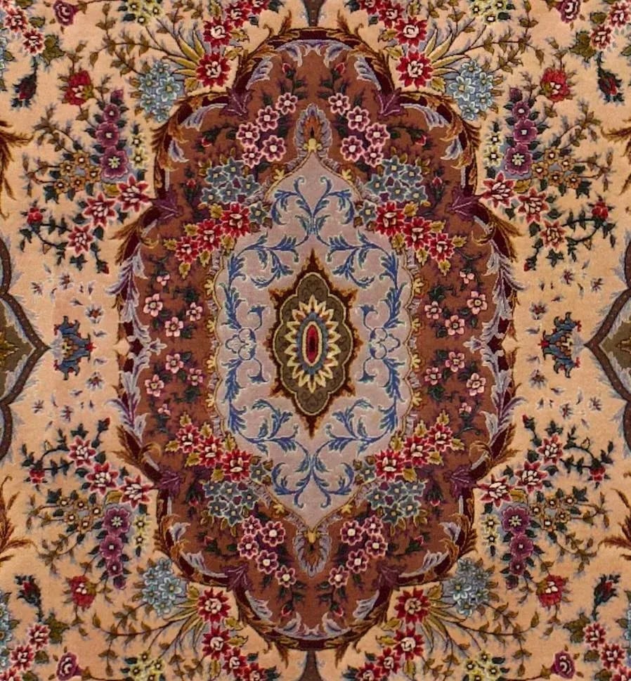 Extremely Fine Persian Tabriz Signed by Master Weaver Rug 6'5" X 10'7" - 3