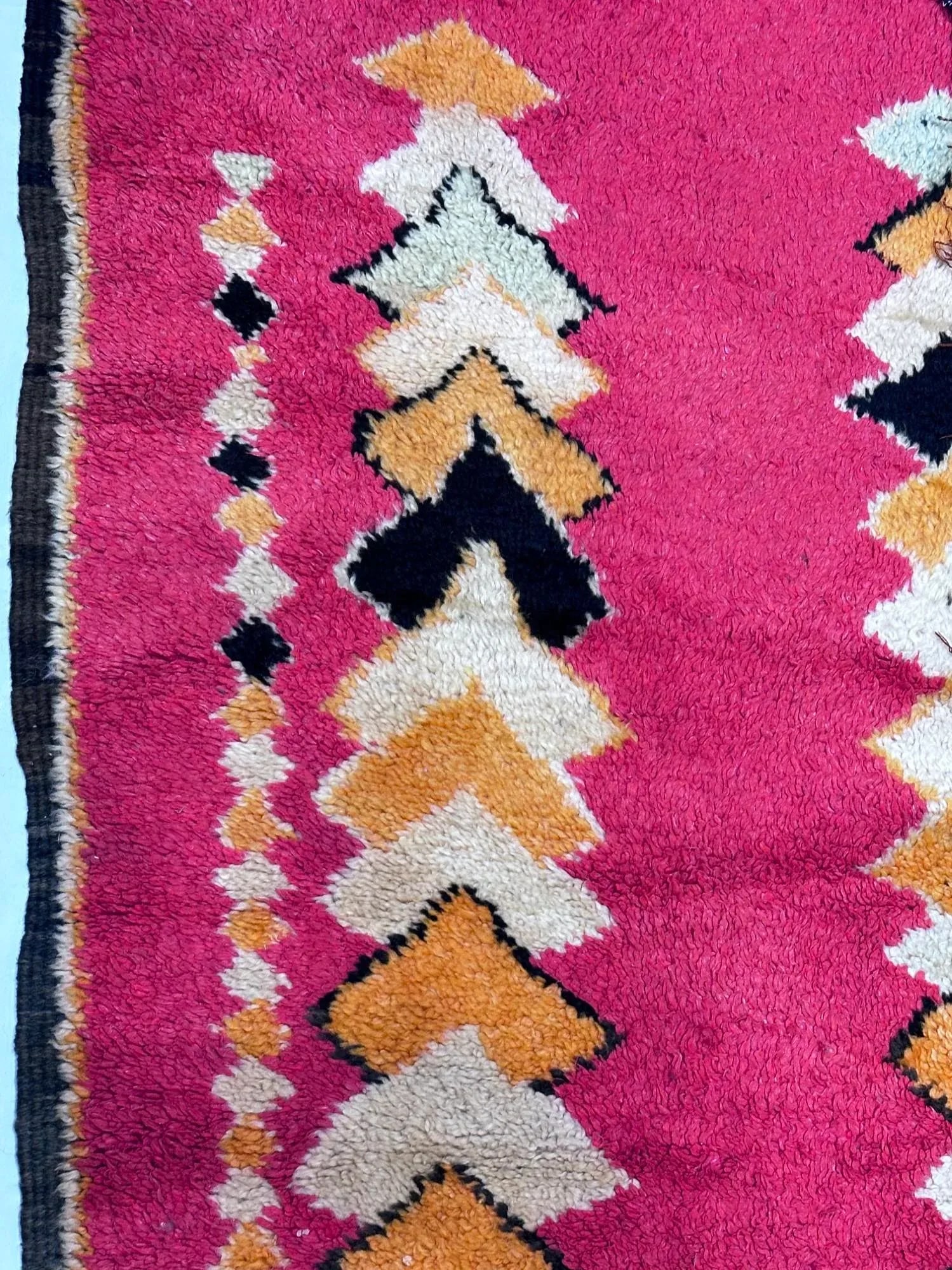 Mid Century Moroccan Rug 4'7" X 8'5" - 4