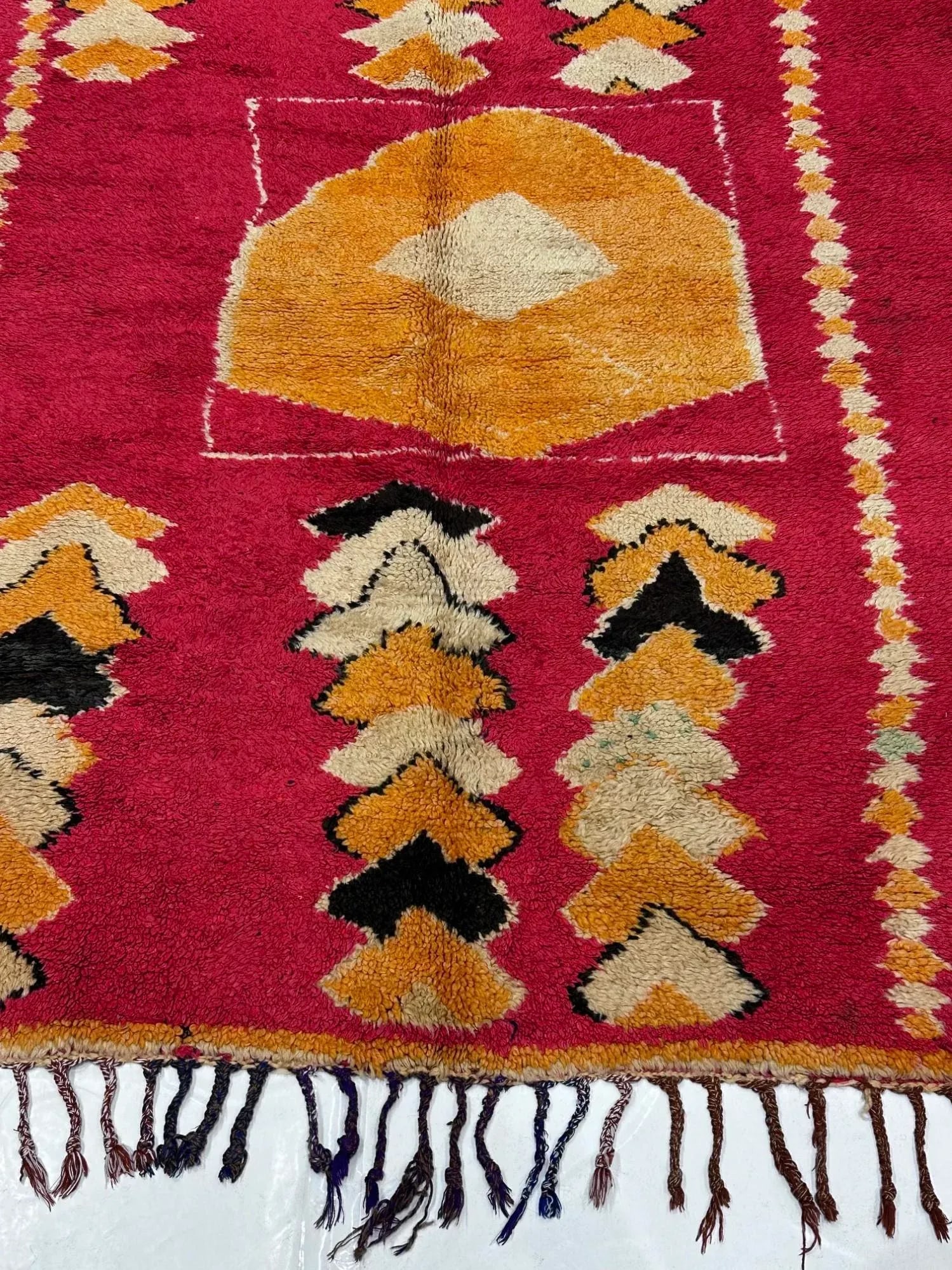 Mid Century Moroccan Rug 4'7" X 8'5" - 5