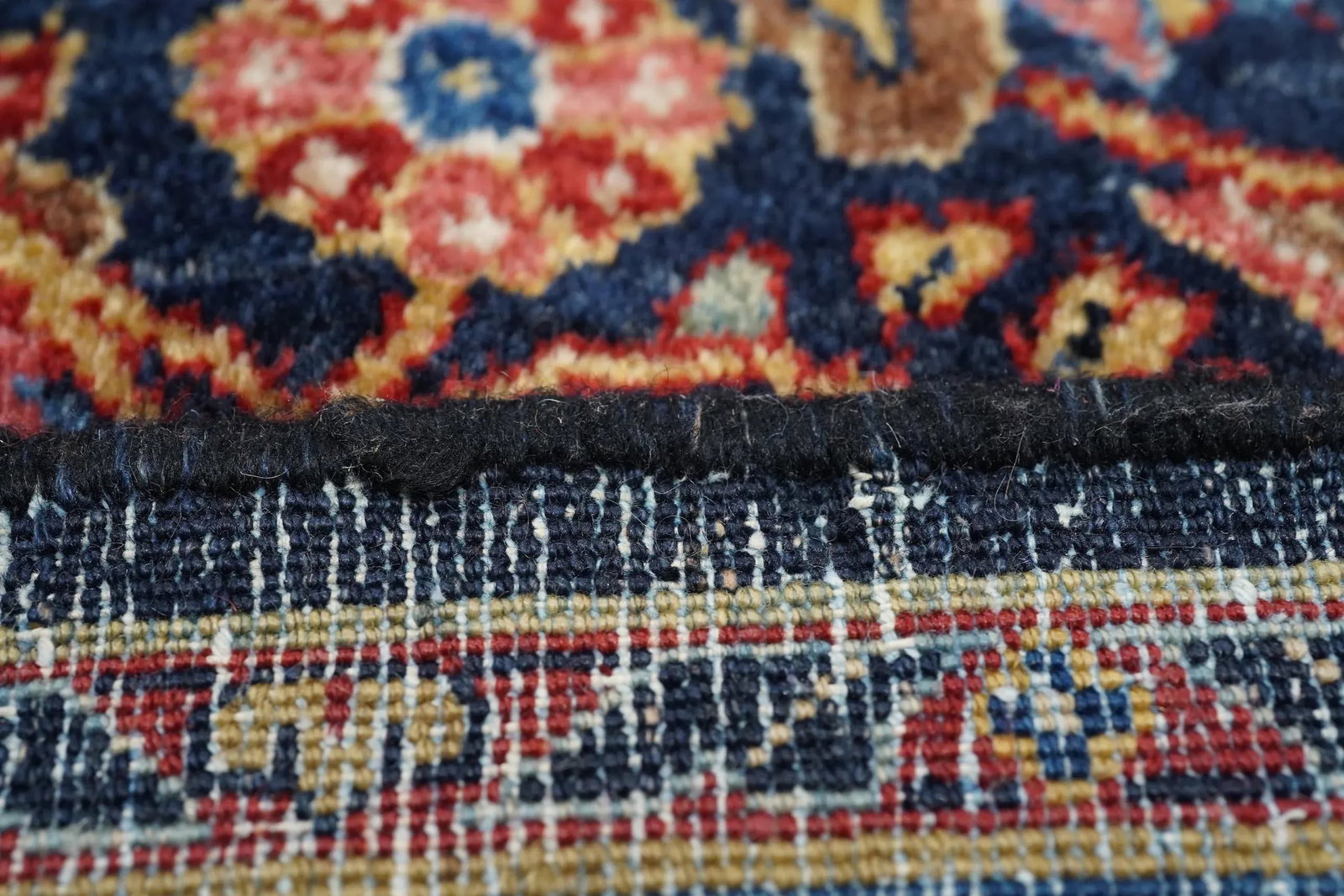 Antique Persian Sarouk Rug 6'2'' X 9'0'' - 7