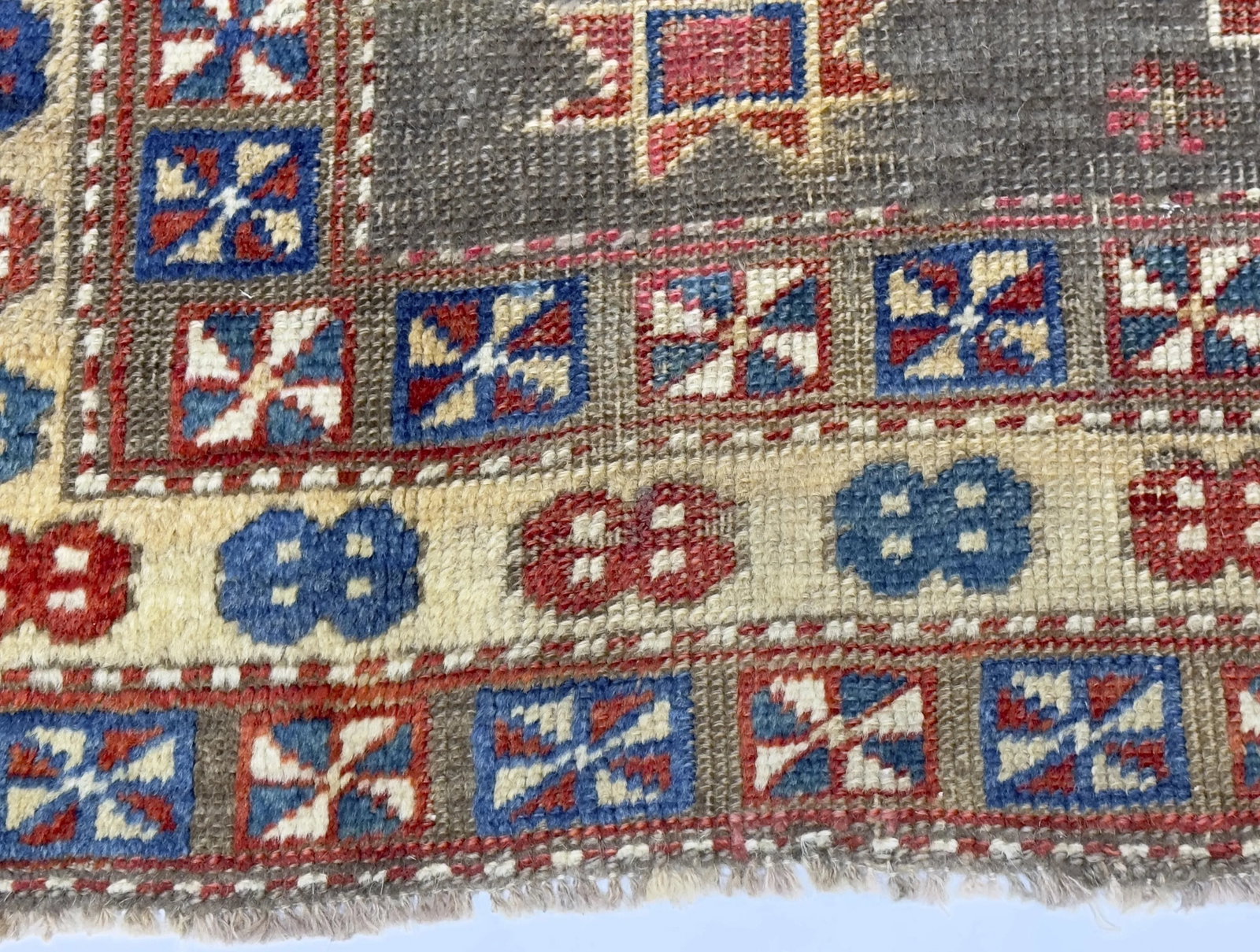Antique Caucasian Kuba Rug 4'0" X 4'7" - 10