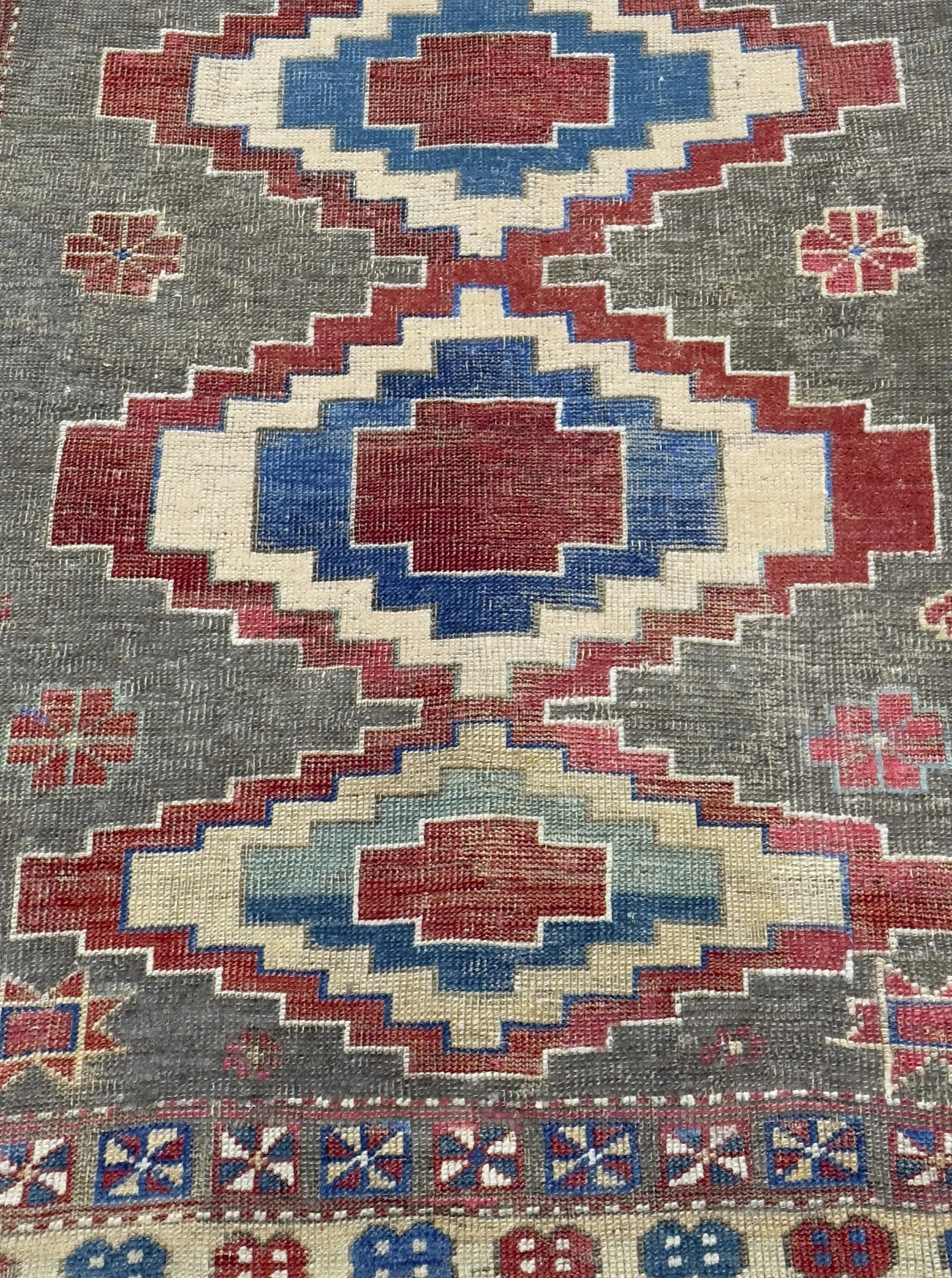 Antique Caucasian Kuba Rug 4'0" X 4'7" - 3