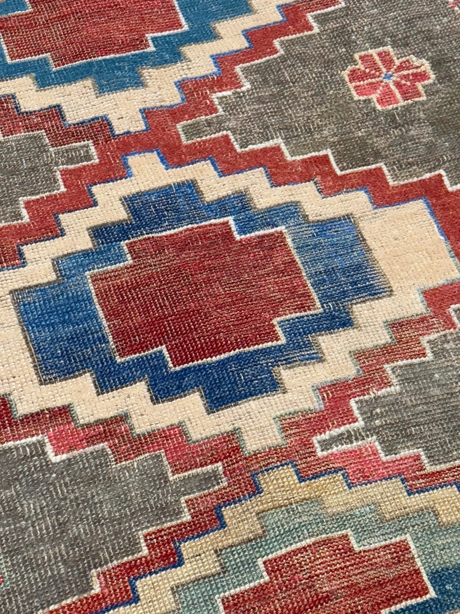 Antique Caucasian Kuba Rug 4'0" X 4'7" - 7