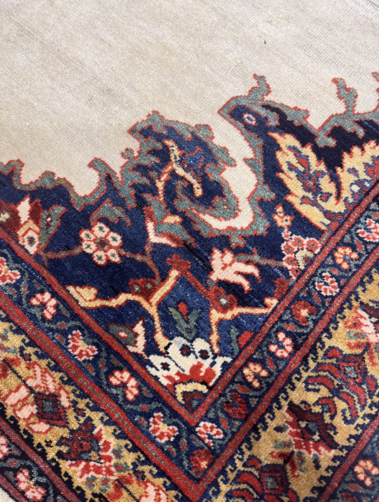 Antique Persian Farahan Sarouk Rug 4' X 6'8'' - 7