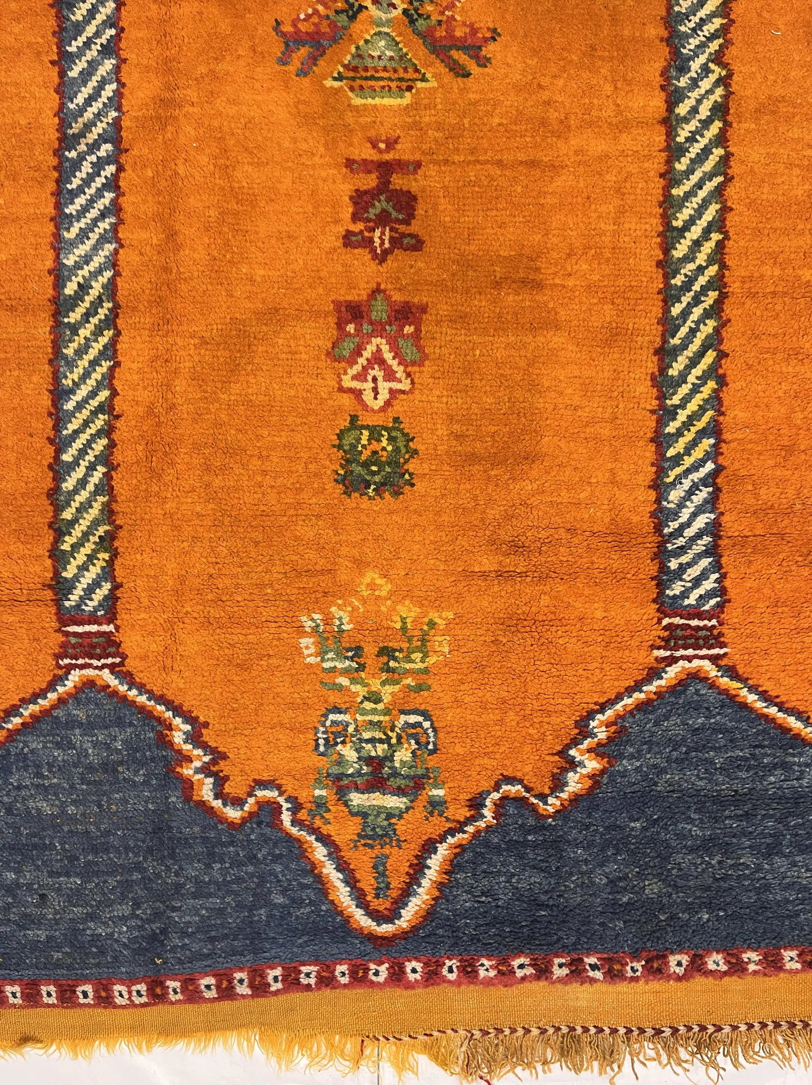 Mid Century Moroccan Rug 4'2" X 6'6" - 4