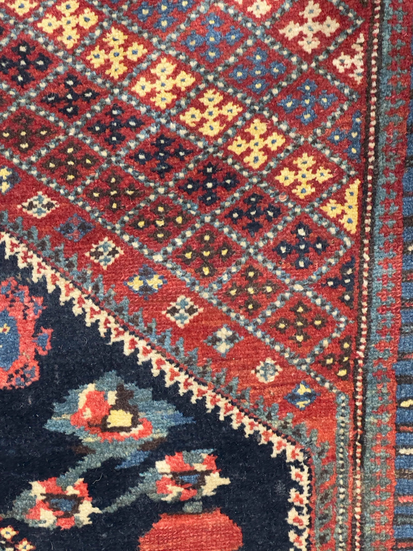 Antique Persian Bakhtiari Rug 4'10" X 8'8" - 9