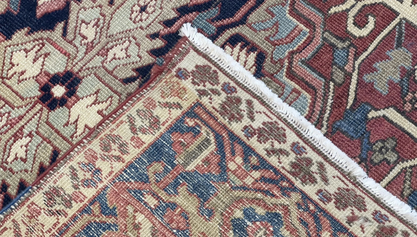 Antique Persian Serapi Rug 5'2" X 6'9" - 6