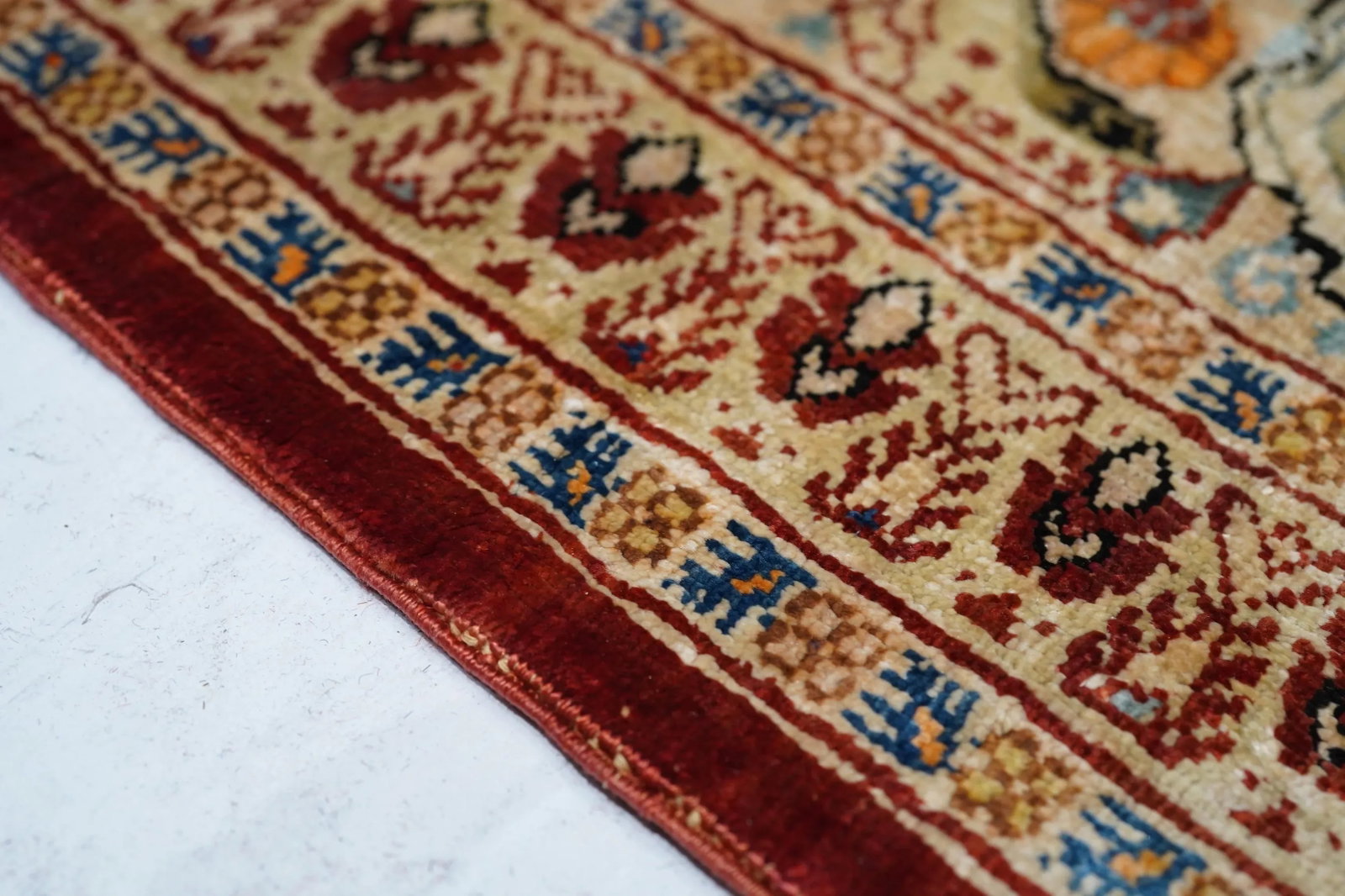 Antique Persian Tabriz Rug 4'0'' X 5'8'' - 3