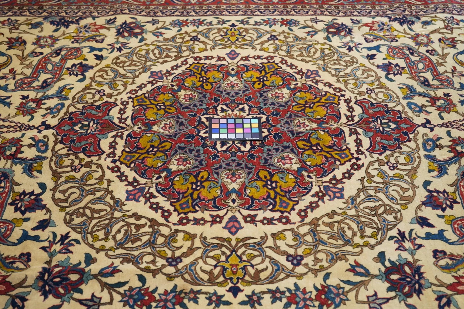 Antique Persian Isfahan Rug 6'11'' X 10'0'' - 3