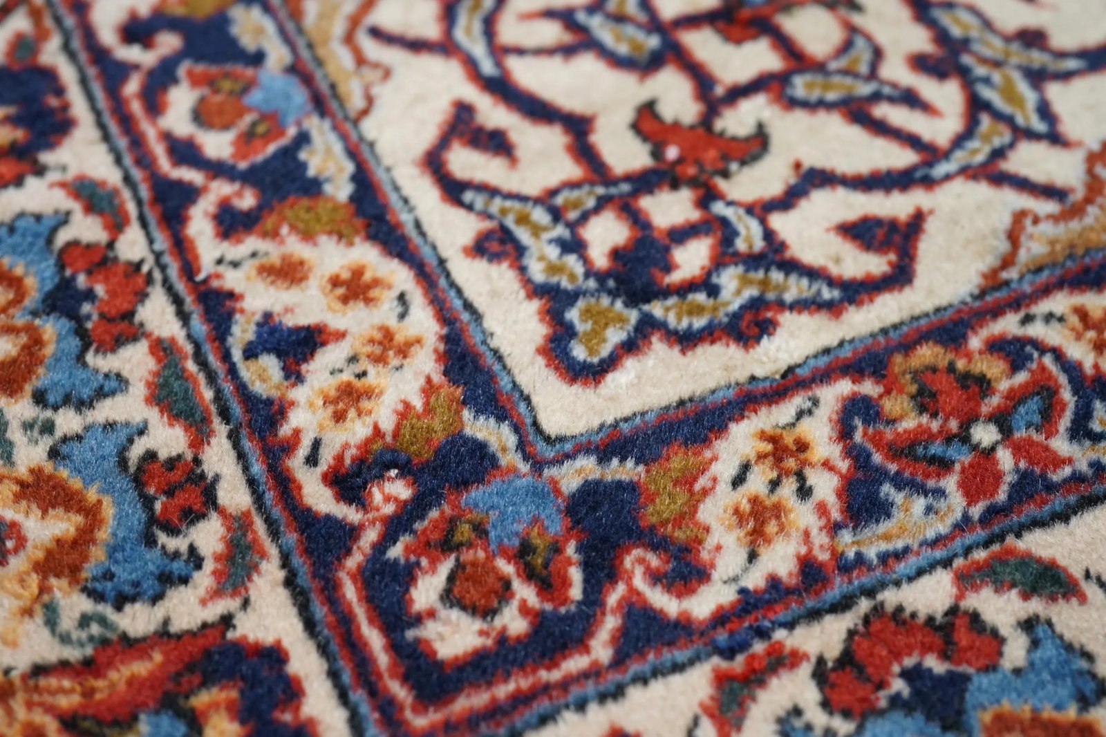 Vintage Persian Isfahan Rug 7'0" X 10'5" - 10