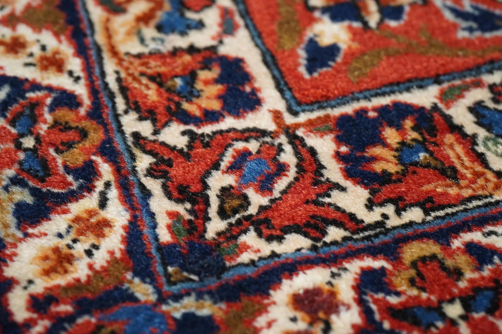 Vintage Persian Isfahan Rug 7'0" X 10'5" - 6