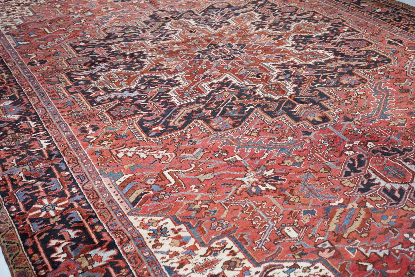 Vintage Heriz Rug 10'0'' X 17'11'' - 3