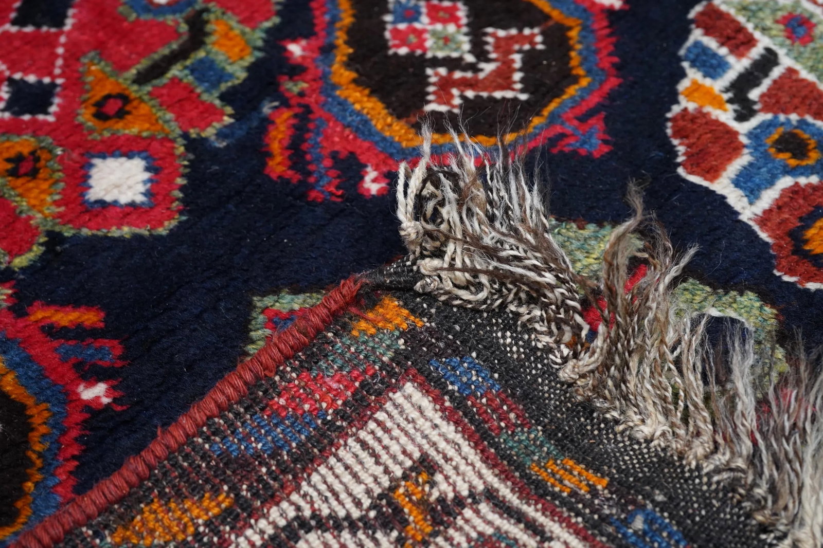 Antique Shiraz Rug 5'1'' X 10'6'' - 9