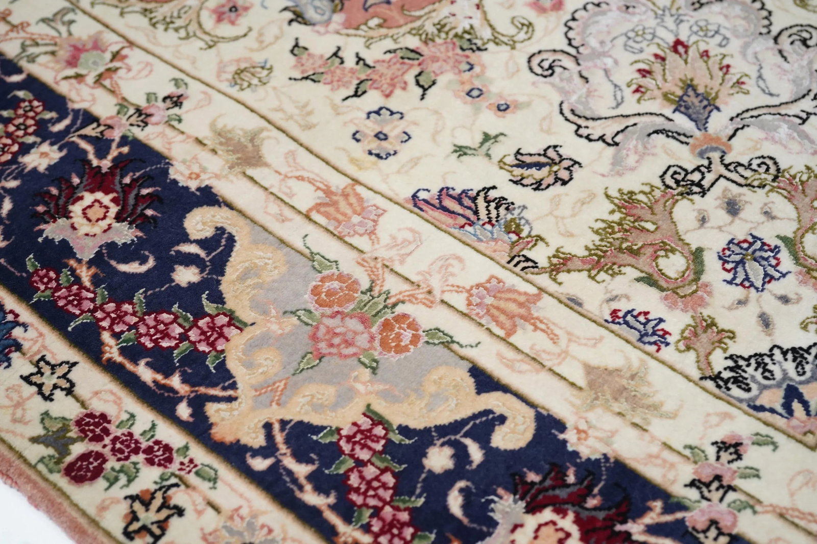Tabriz Rug 4'9'' X 6'11'' - 9