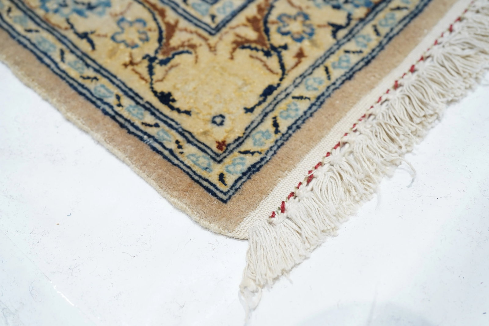 Vintage Nain Habibian Rug 5'5'' X 8'3'' - 4