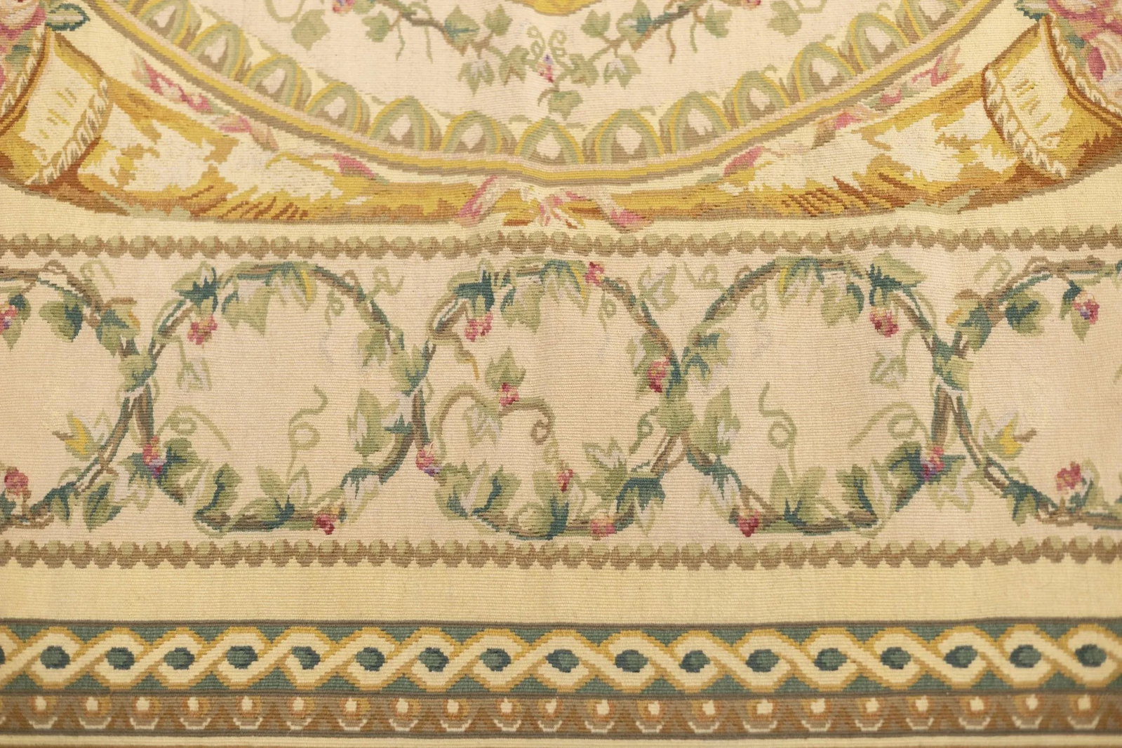 Aubusson Rug 5'10'' X 9'0" - 5