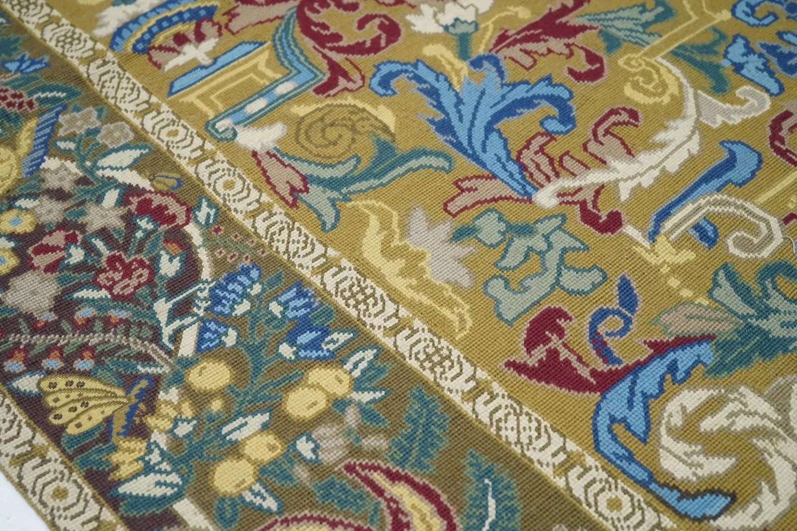 French Aubusson Design Rug 8'0" X 10'0" - 4