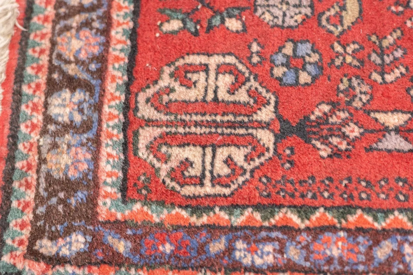 Vintage Persian Abadeh Rug 2'0" X 4'8" - 3