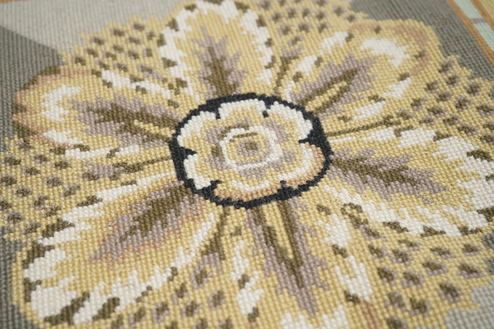 French Aubusson Design Rug 10'0" X 14'0" - 3