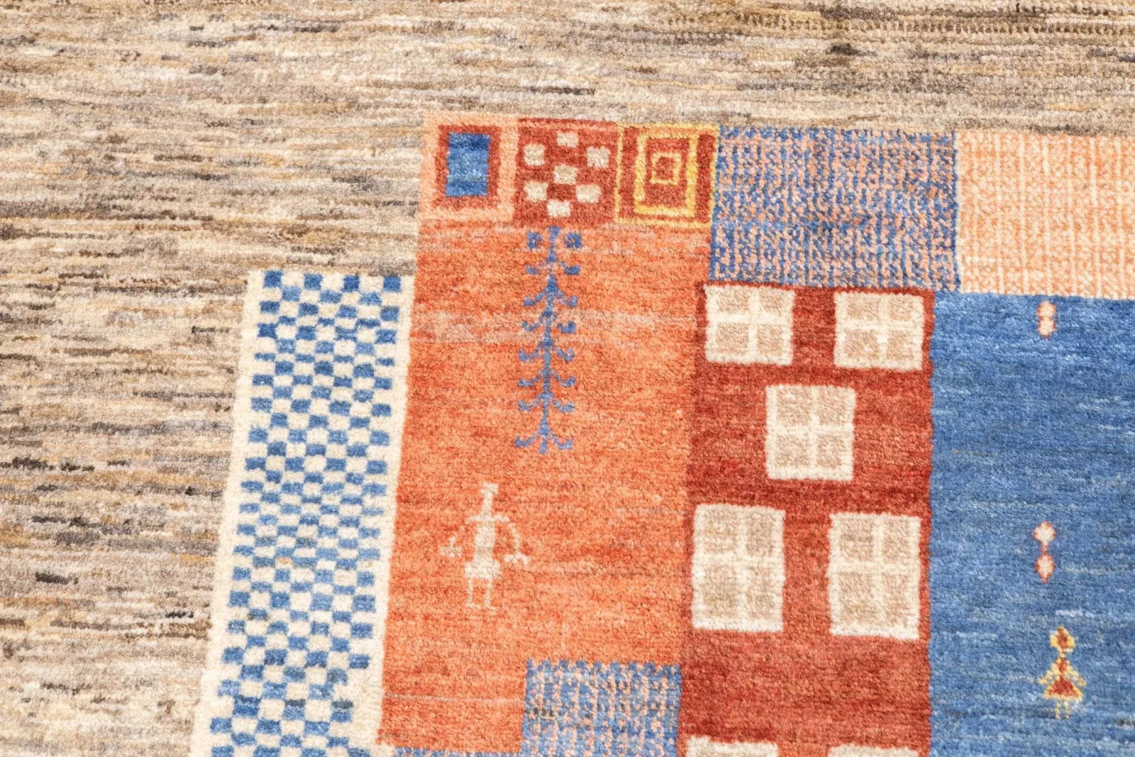 Mid Century Persian Gabbeh Rug 5'3'' X 6'6'' - 4