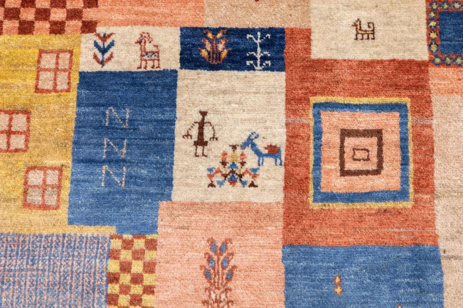 Mid Century Persian Gabbeh Rug 5'3'' X 6'6'' - 5