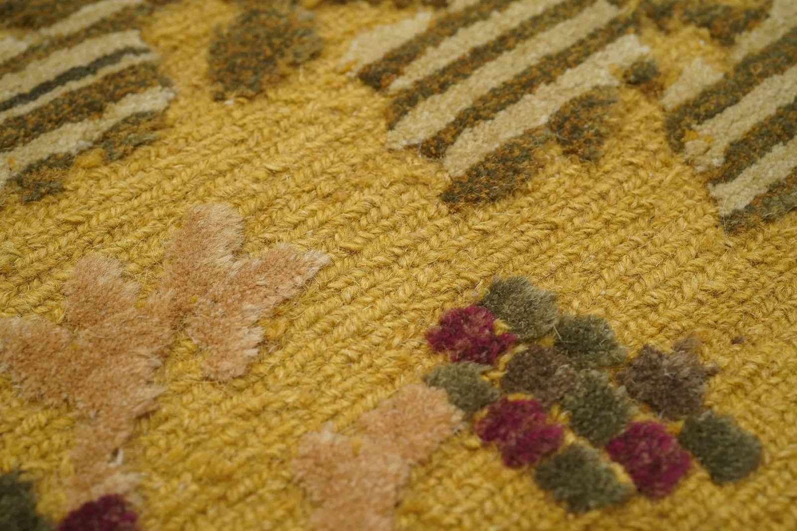 Turkish Sumak Rug 6'0" X 9'0" - 4