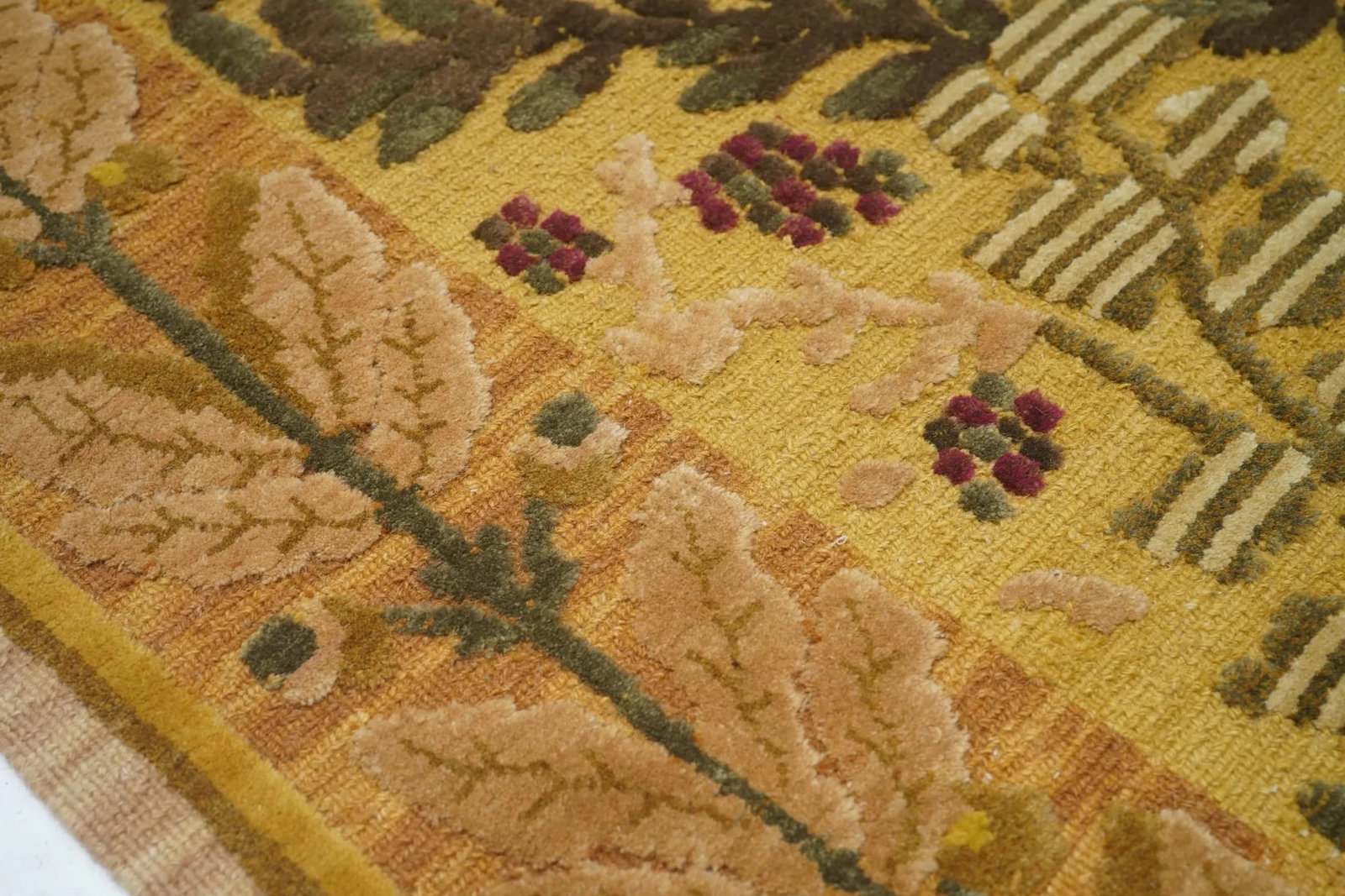 Turkish Sumak Rug 6'0" X 9'0" - 6
