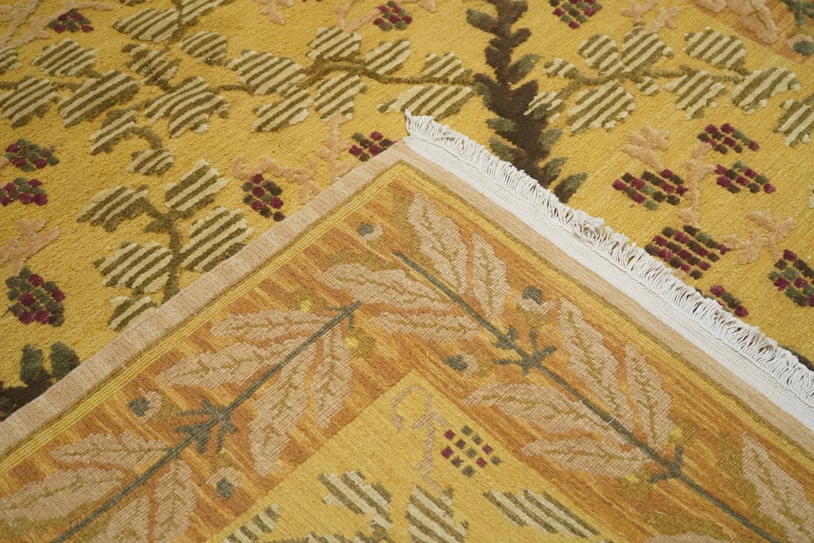 Turkish Sumak Rug 6'0" X 9'0" - 7