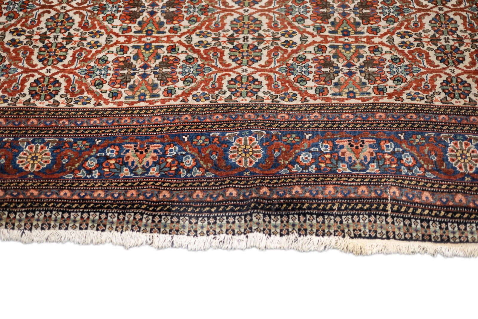 Late 18th Century Ivory Persian Qashqai Rug 6'11'' X 10'6'' - 6
