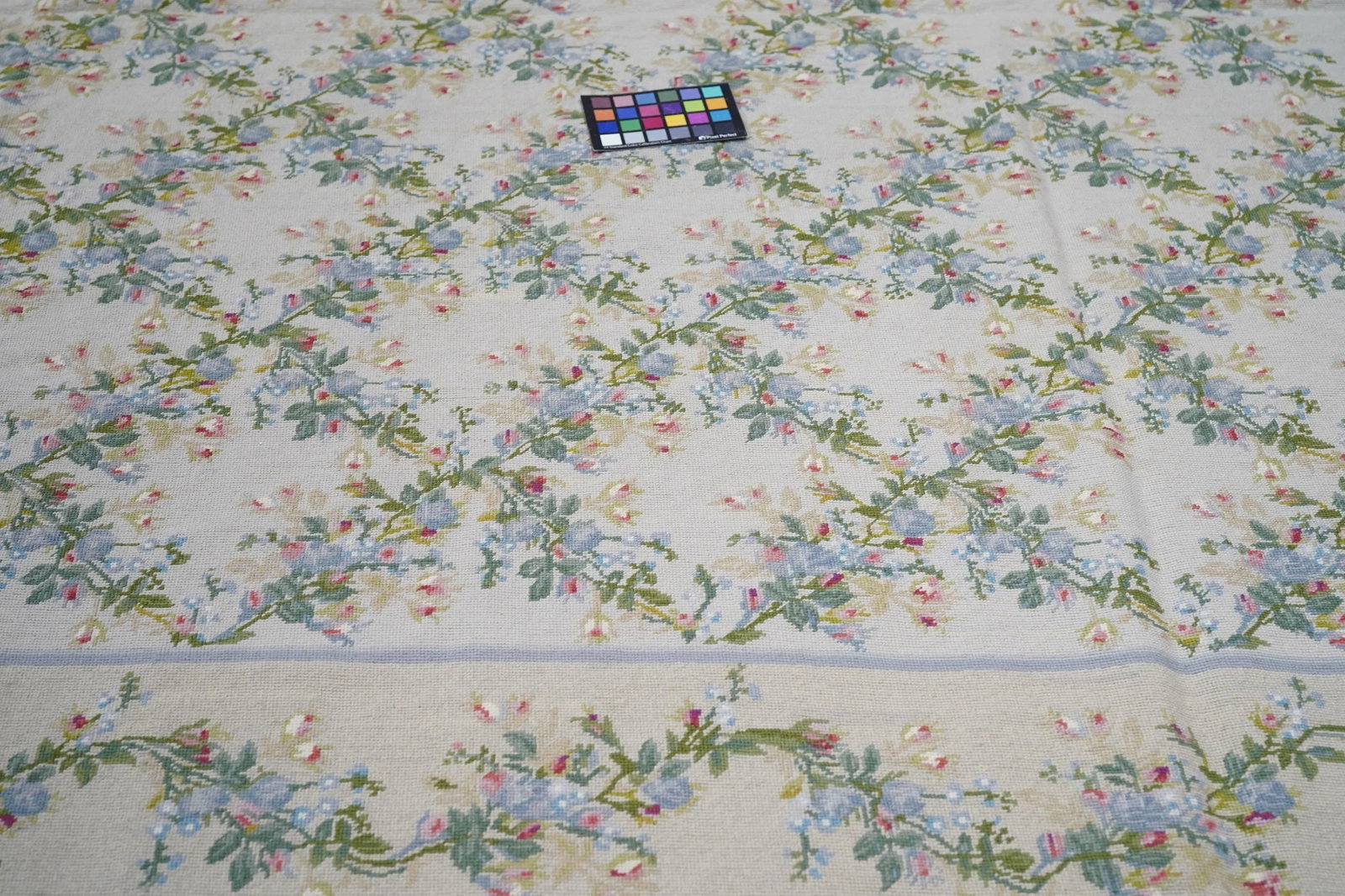 French Aubusson Design Rug 7'10'' X 10'0" - 4
