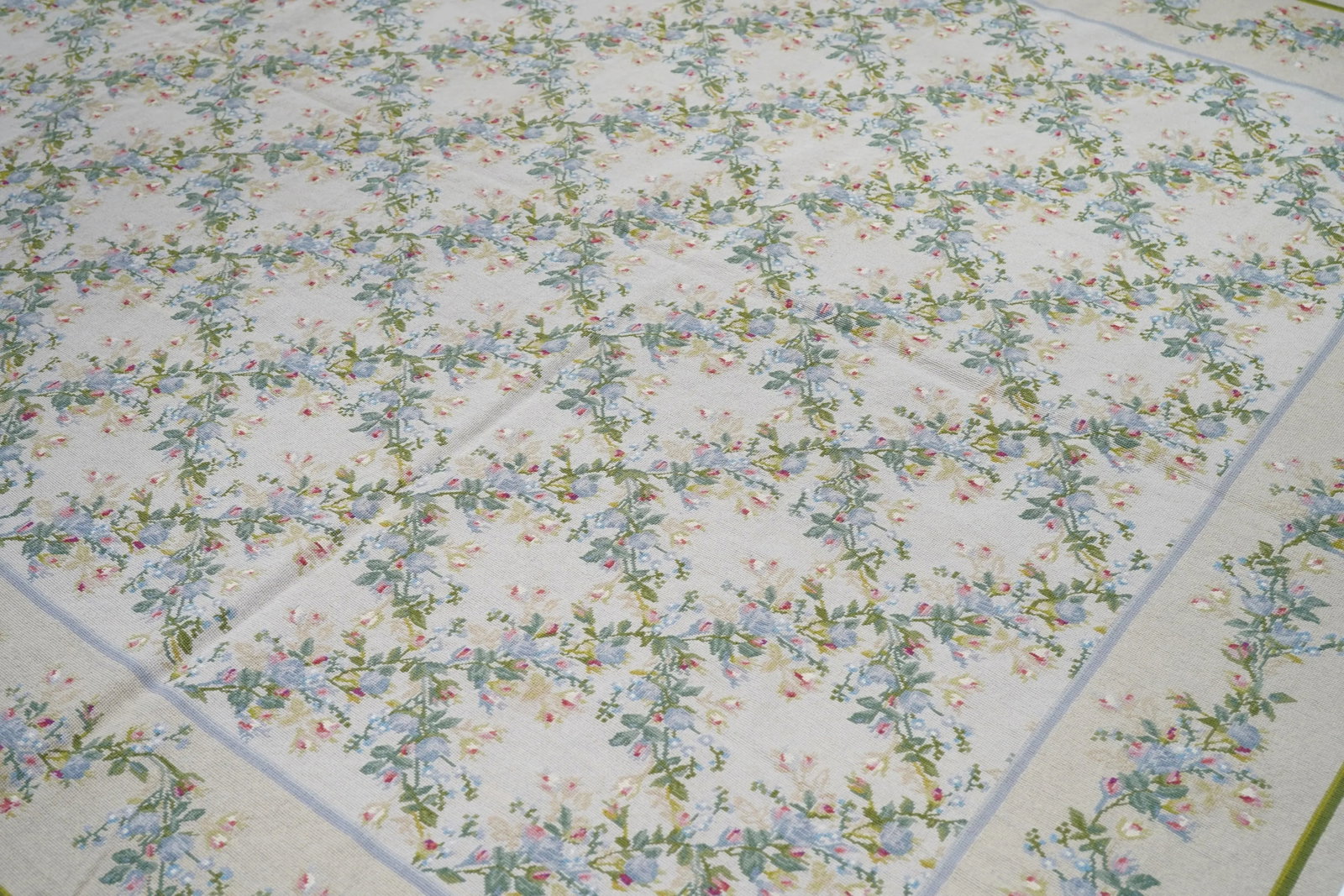 French Aubusson Design Rug 7'10'' X 10'0" - 8